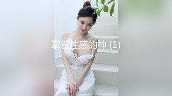 TWTP 几个学校啦啦队的美女成员嘘嘘被偷拍肥美的鲍鱼遭曝光 (2)