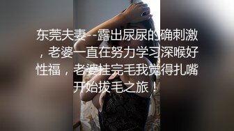 【情趣酒店大圆床操鸭舌帽小姐】说话挺温柔妹子，喜欢先调下情，你屌好大嘴多塞不下，骑乘位爆操妹子忍着不叫