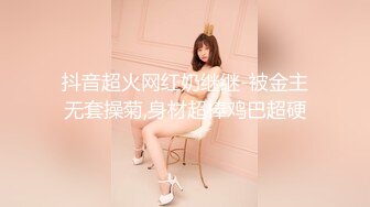 《魔手外购极品CP》公园女厕偸拍数位良家少妇熟女方便~人逼同步正面4K特写绝对惊艳~貌似一位阴门大开的少妇在自摸 (1)